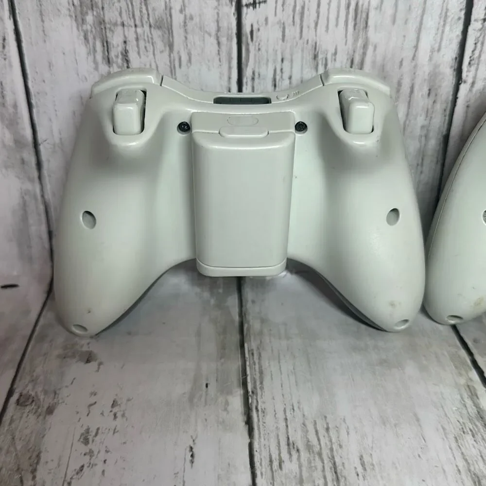 Microsoft Xbox 360 Wireless Controller White TESTED‎ Genuine OEM set of 2